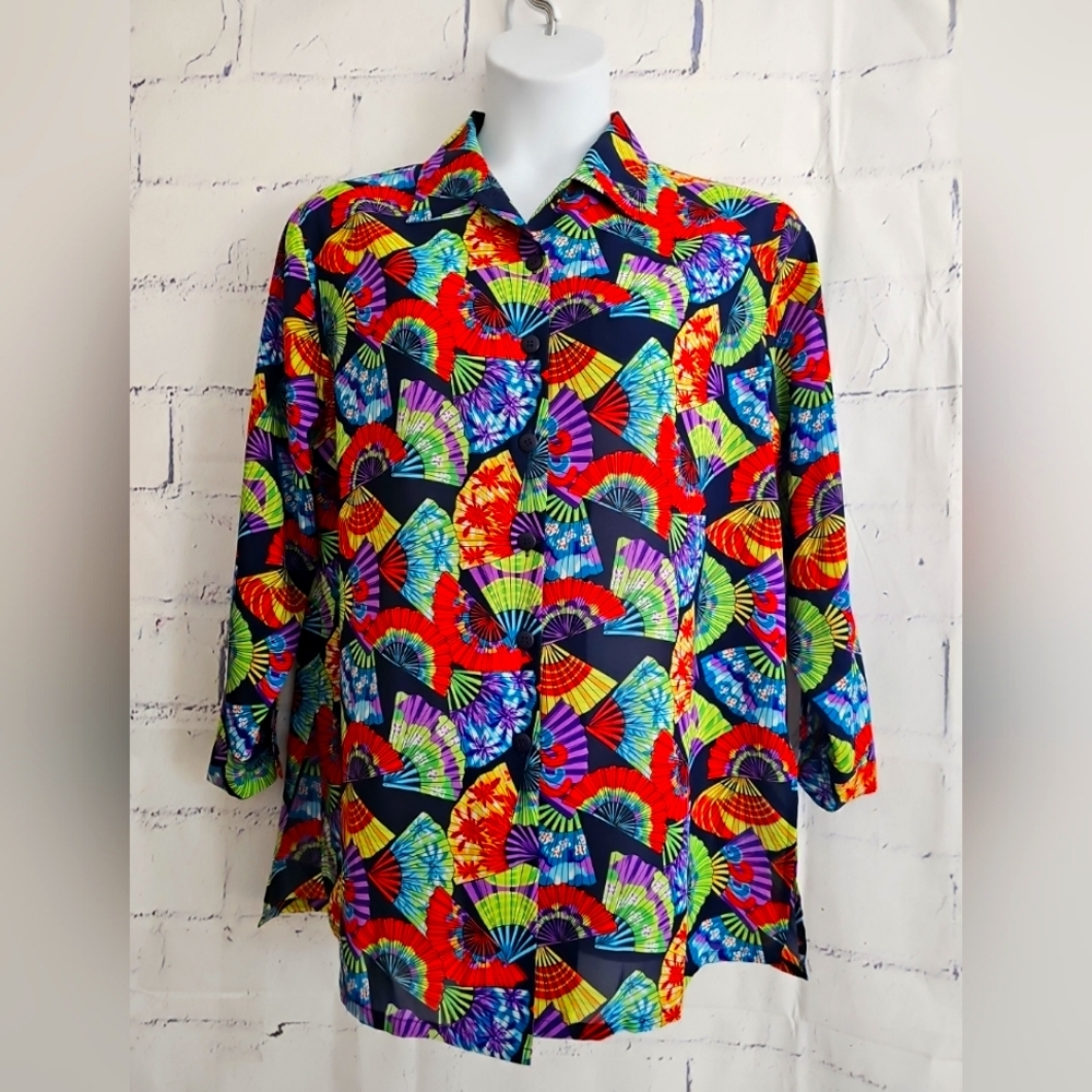 Bechamel Semi-Sheer Multicolor Fan Pattern Button… - image 1